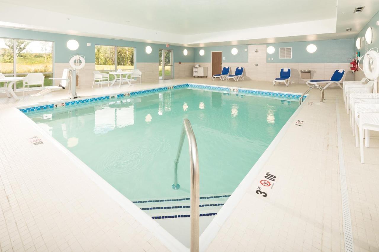 Holiday Inn Express & Suites Alpena - Downtown By Ihg Extérieur photo