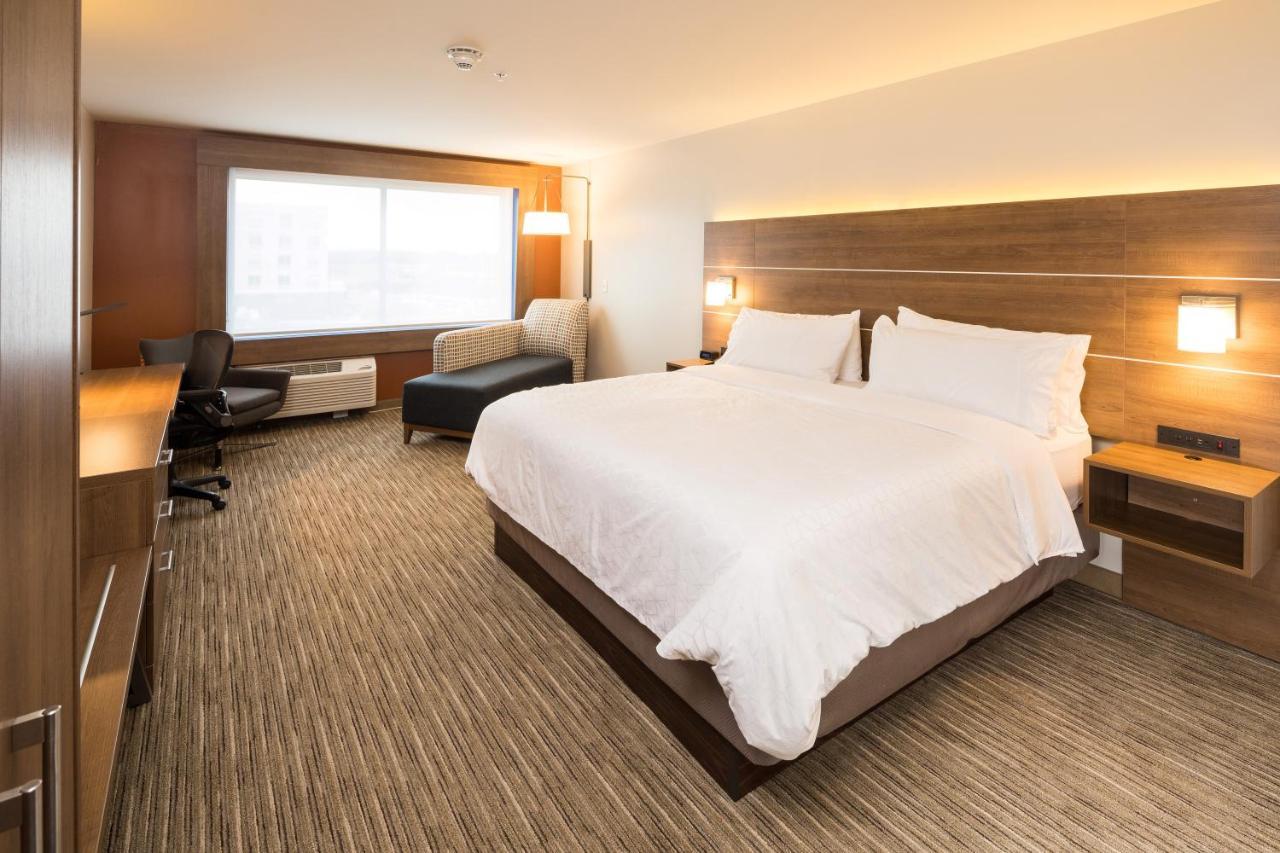 Holiday Inn Express & Suites Alpena - Downtown By Ihg Extérieur photo