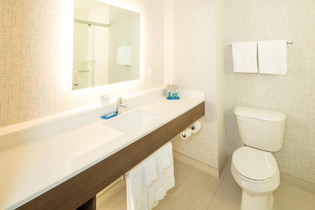 Holiday Inn Express & Suites Alpena - Downtown By Ihg Extérieur photo
