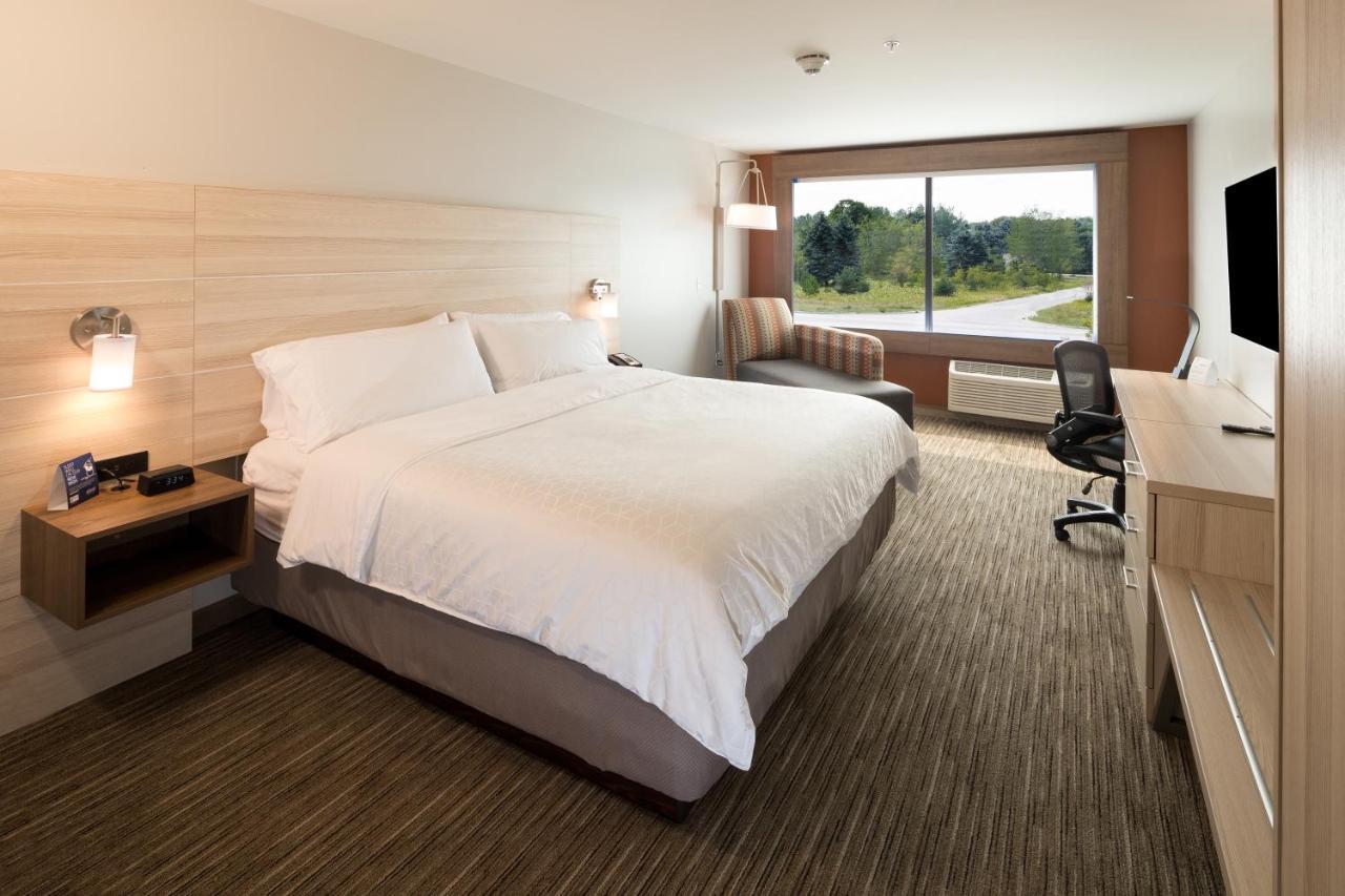 Holiday Inn Express & Suites Alpena - Downtown By Ihg Extérieur photo
