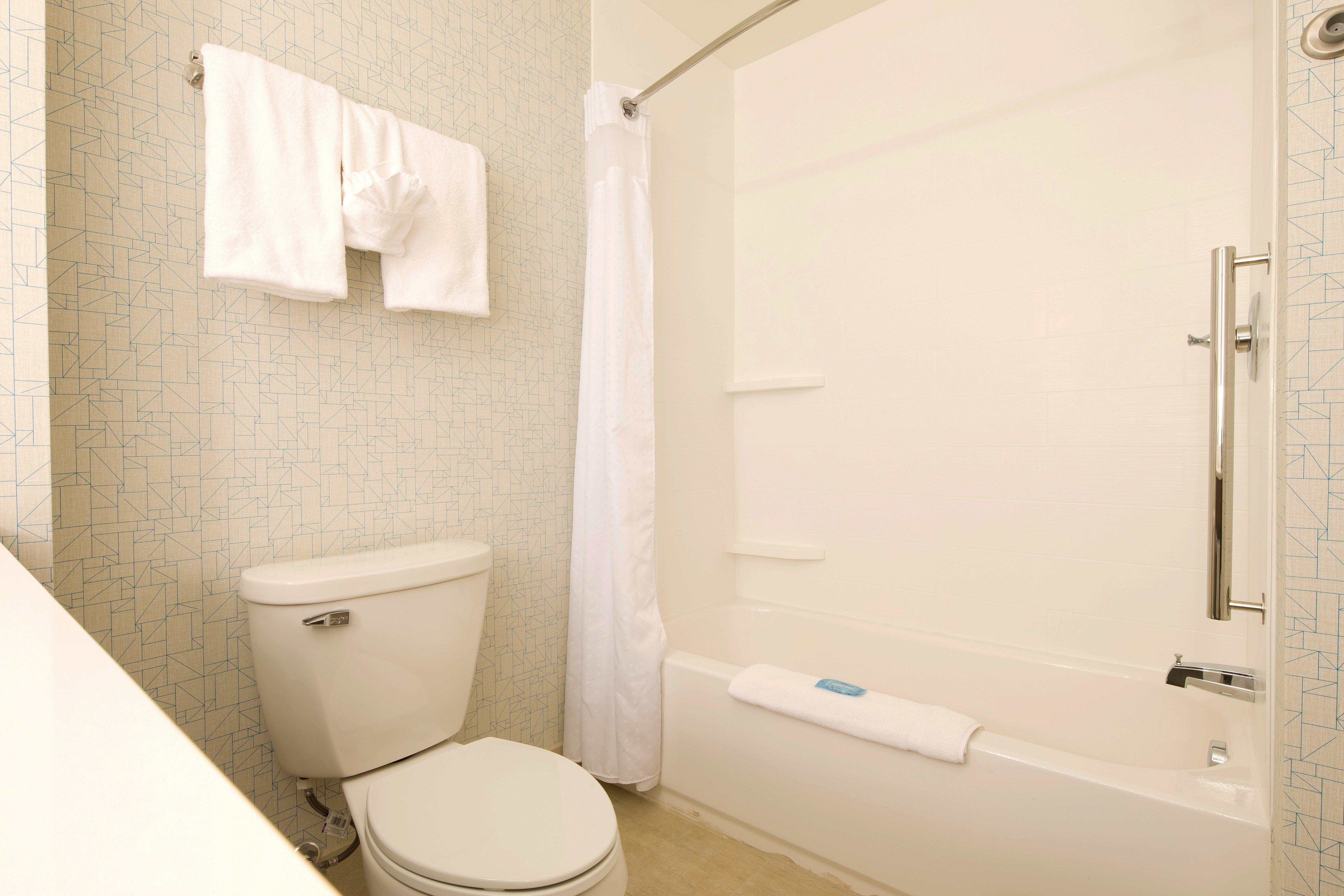 Holiday Inn Express & Suites Alpena - Downtown By Ihg Extérieur photo
