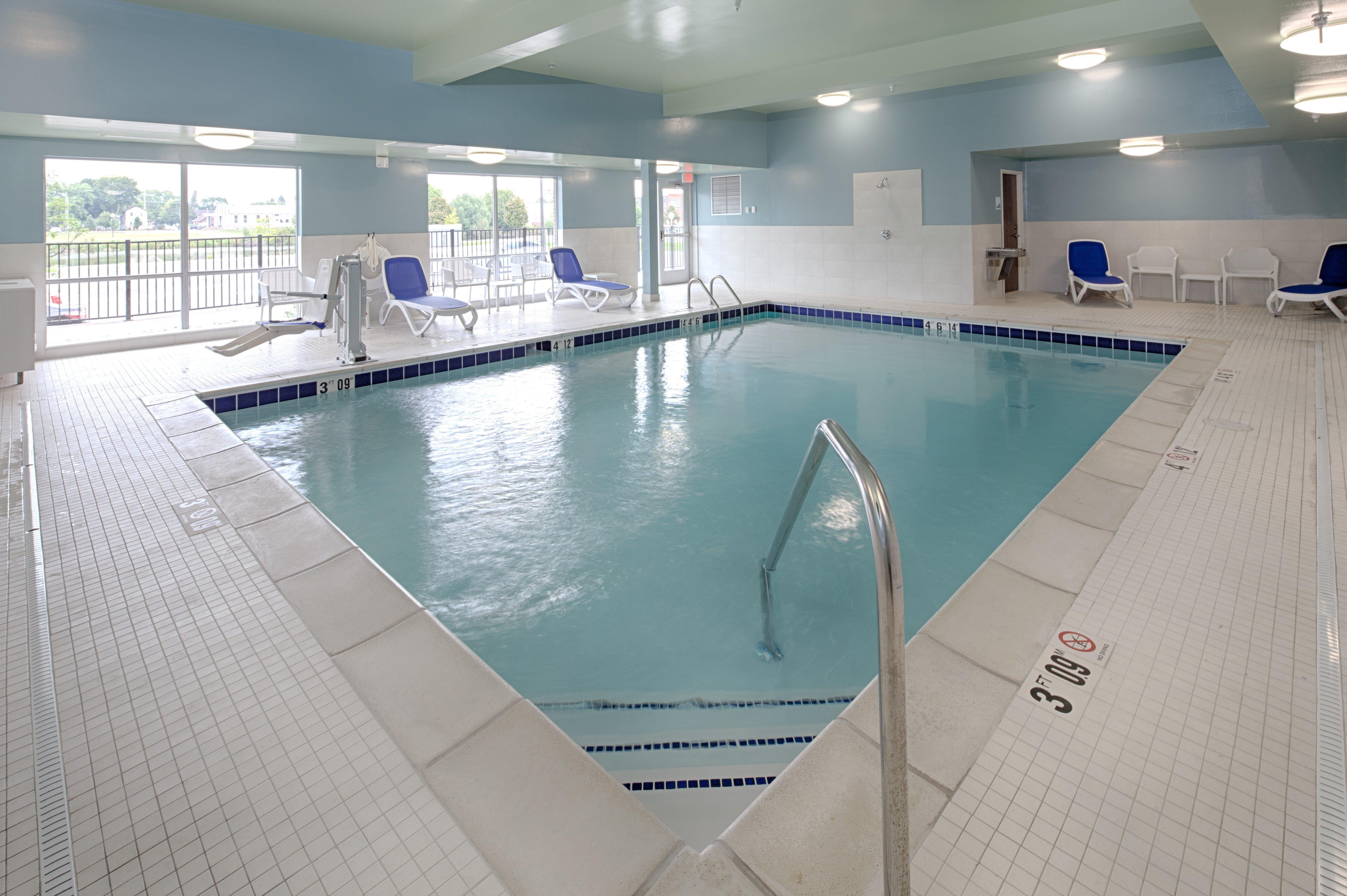 Holiday Inn Express & Suites Alpena - Downtown By Ihg Extérieur photo