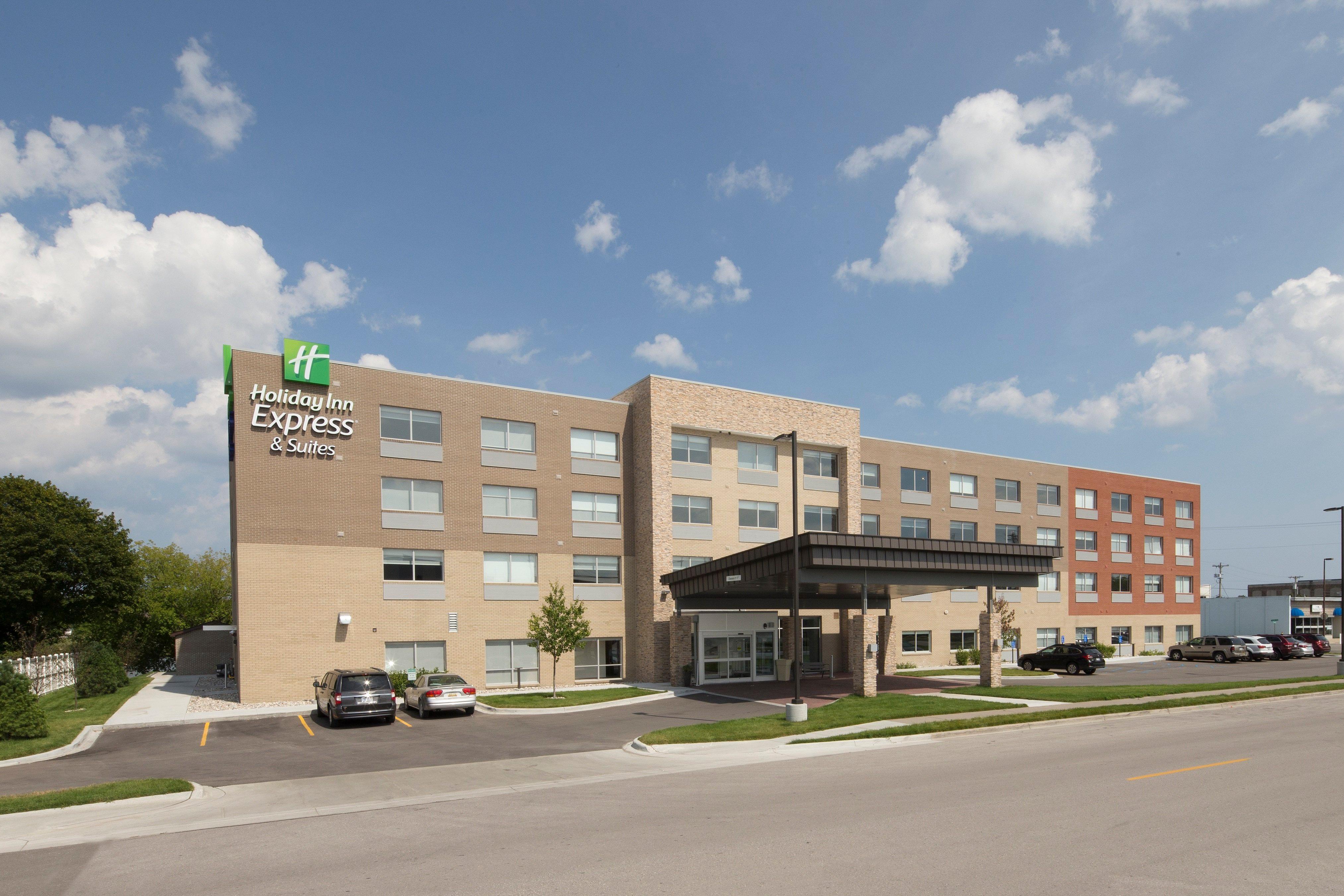 Holiday Inn Express & Suites Alpena - Downtown By Ihg Extérieur photo