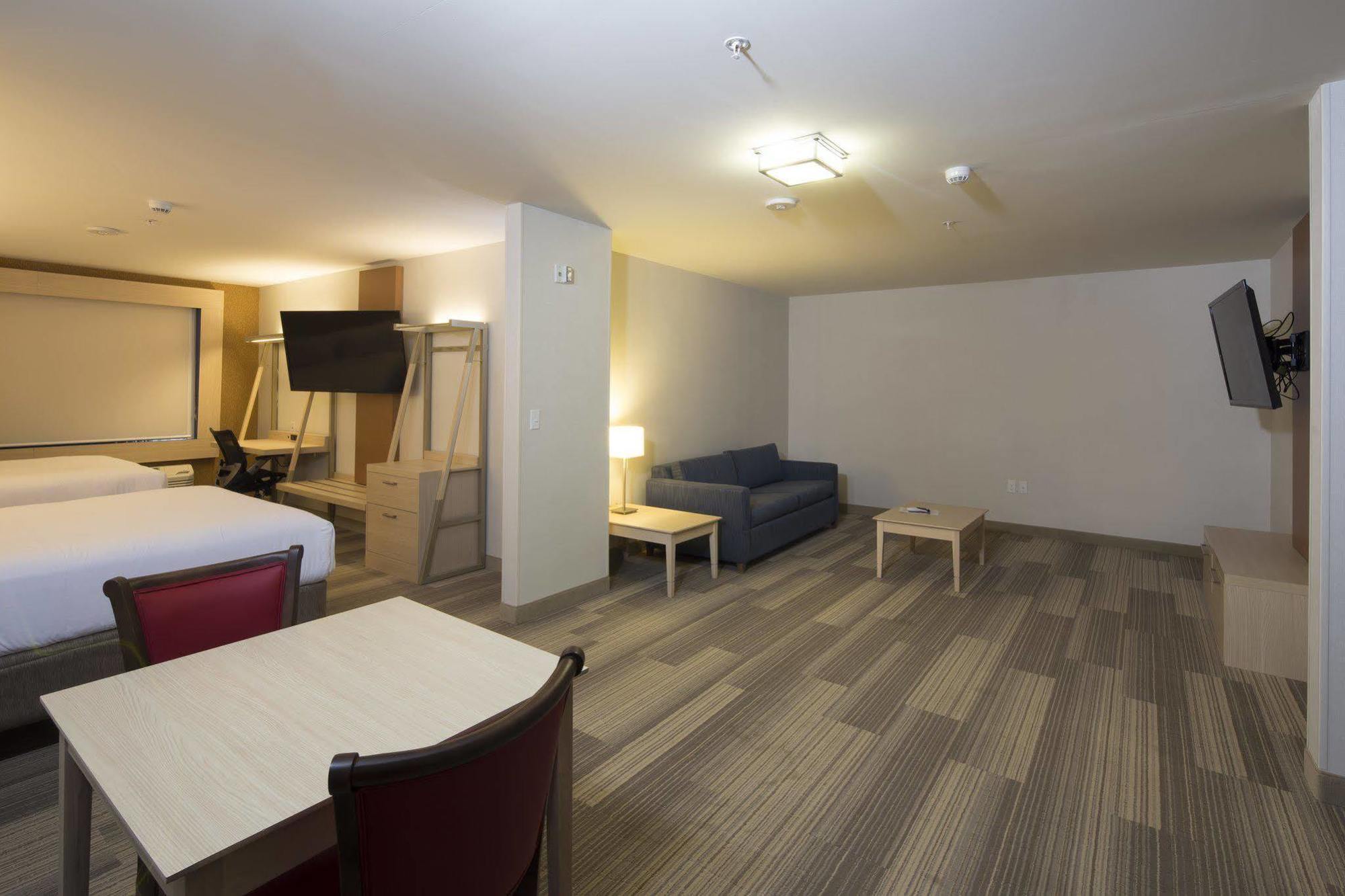 Holiday Inn Express & Suites Alpena - Downtown By Ihg Extérieur photo